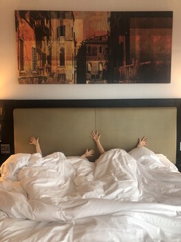 Fairmont Baku - Flame Towers