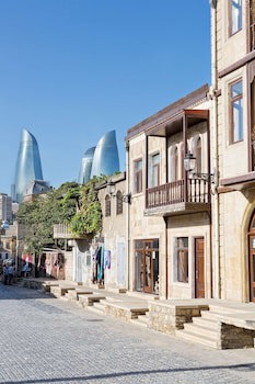 Fairmont Baku - Flame Towers