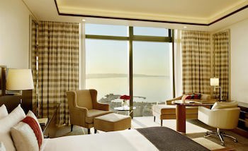 Fairmont Baku - Flame Towers