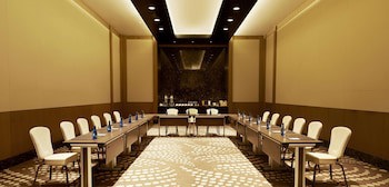Fairmont Baku - Flame Towers