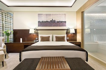 Fairmont Baku - Flame Towers