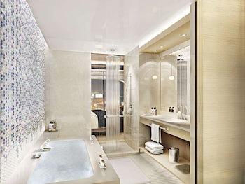 Fairmont Baku - Flame Towers