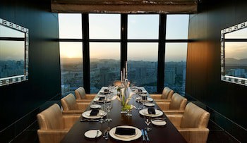 Fairmont Baku - Flame Towers