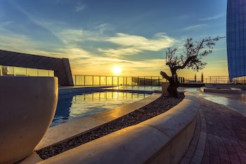 Fairmont Baku - Flame Towers