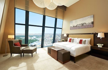 Fairmont Baku - Flame Towers