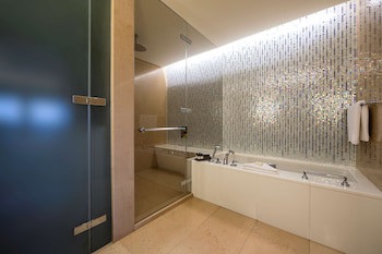 Fairmont Baku - Flame Towers