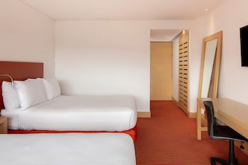 Fairfield By Marriott Bogota Embajada