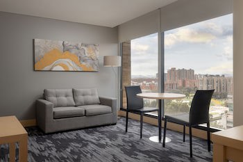 Fairfield By Marriott Bogota Embajada