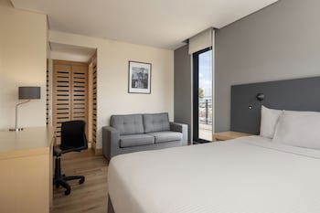 Fairfield By Marriott Bogota Embajada
