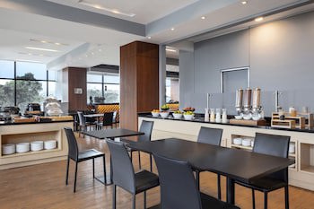Fairfield By Marriott Bogota Embajada