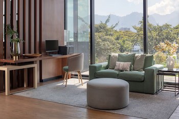 Fairfield By Marriott Bogota Embajada