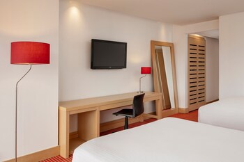 Fairfield By Marriott Bogota Embajada
