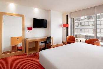Fairfield By Marriott Bogota Embajada