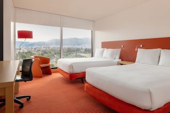 Fairfield By Marriott Bogota Embajada