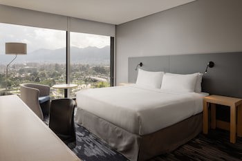 Fairfield By Marriott Bogota Embajada