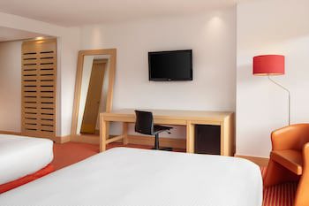 Fairfield By Marriott Bogota Embajada