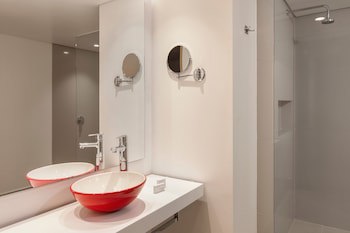 Fairfield By Marriott Bogota Embajada