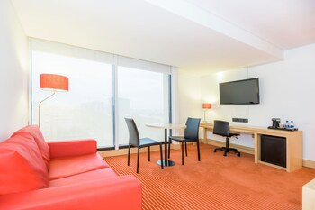 Fairfield By Marriott Bogota Embajada