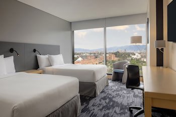 Fairfield By Marriott Bogota Embajada