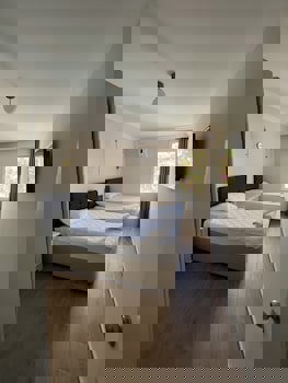 Moonshine Hotel & Suites