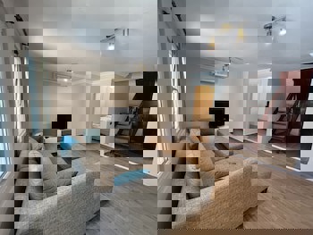 Moonshine Hotel & Suites