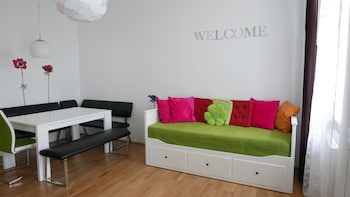 Govienna Modern Apartment