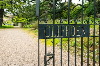 The Cliffden Hotel