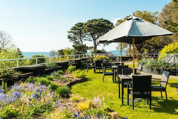The Cliffden Hotel