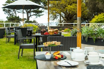 The Cliffden Hotel