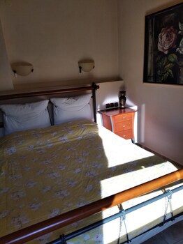 Miression Pelion House