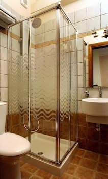Miression Pelion House