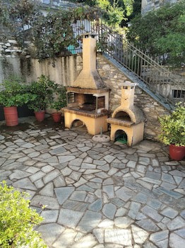 Miression Pelion House