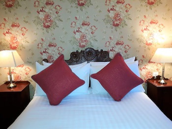 One Holyrood Hotel
