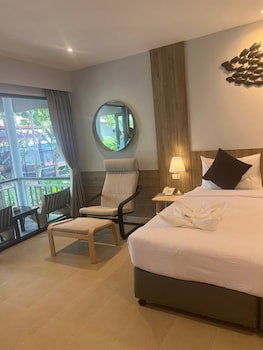 Evergreen Resort