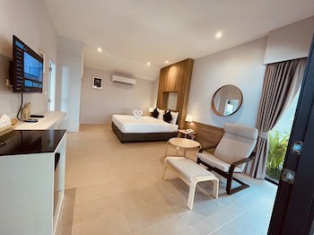 Evergreen Resort