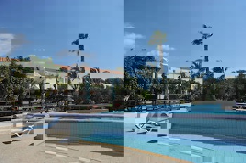 Captain Karas Holiday Apartments