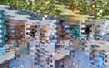 Captain Karas Holiday Apartments