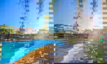 Captain Karas Holiday Apartments