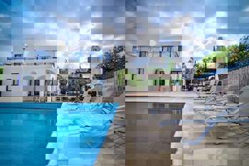 Azzurro Luxury Holiday Villas