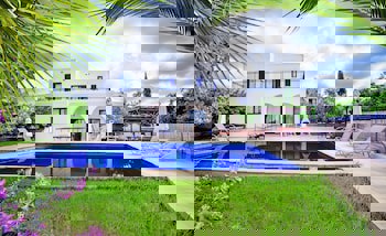 Azzurro Luxury Holiday Villas