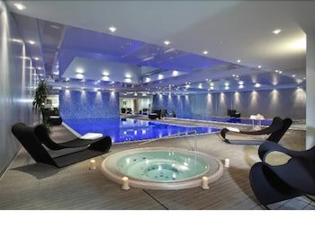 Apartinfo Waterlane Apartments