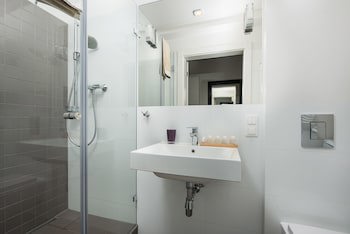 Apartinfo Waterlane Apartments