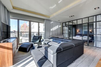 Apartinfo Waterlane Apartments