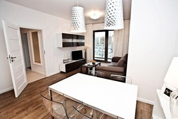 Apartinfo Waterlane Apartments