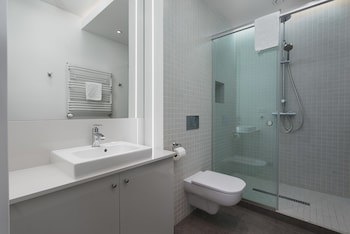 Apartinfo Waterlane Apartments