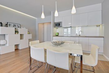 Apartinfo Waterlane Apartments