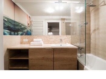 Apartinfo Waterlane Apartments