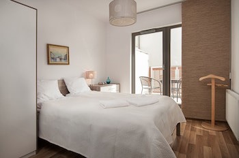 Apartinfo Waterlane Apartments