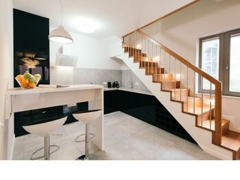 Apartinfo Waterlane Apartments
