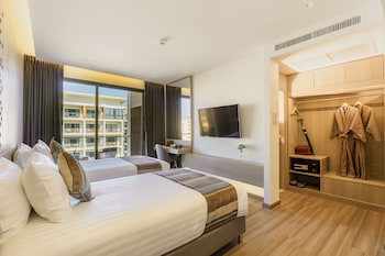 Fifth Jomtien Pattaya